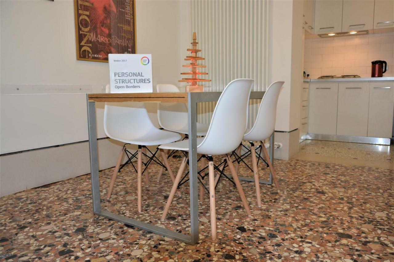 A Casa Di Peplis Appartement Venetië Buitenkant foto